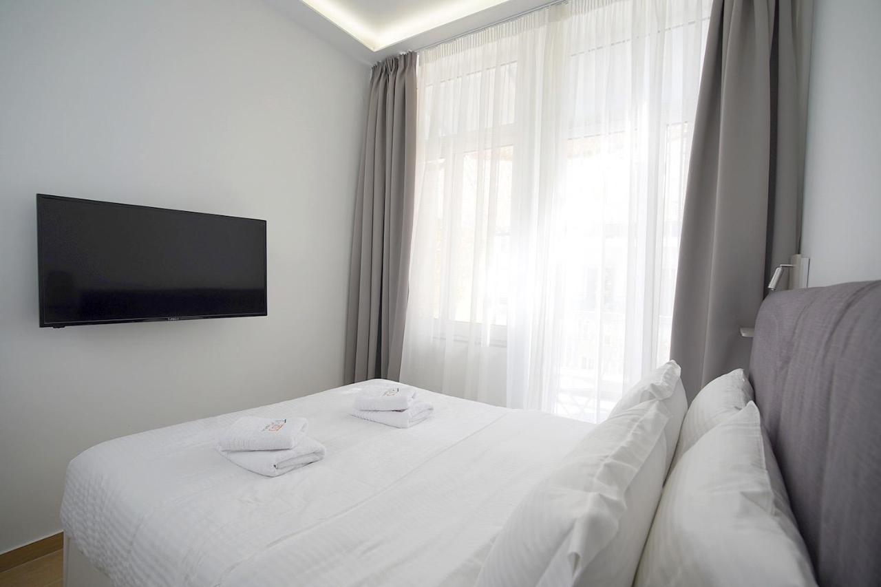 Tip - Top Suites Athens Exterior photo